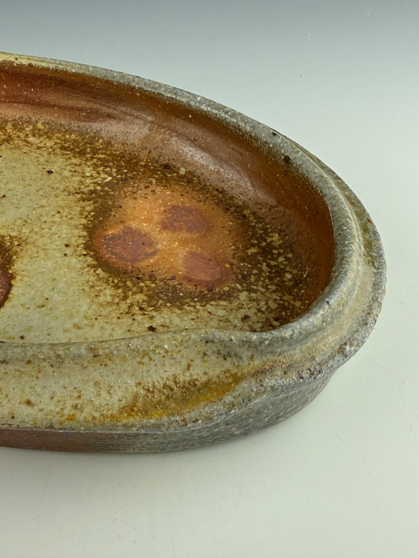 Oval serving dish
