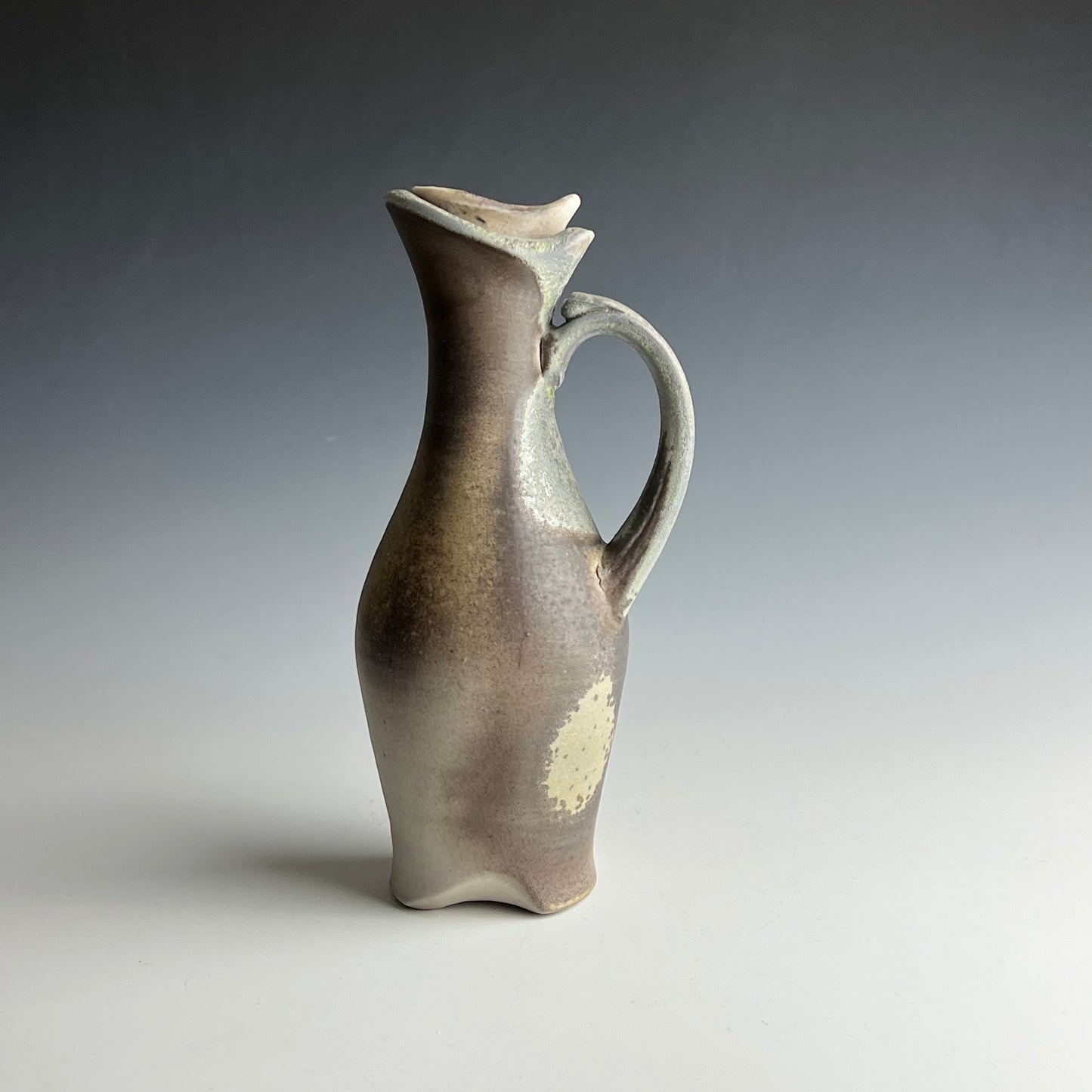 Porcelain decanter