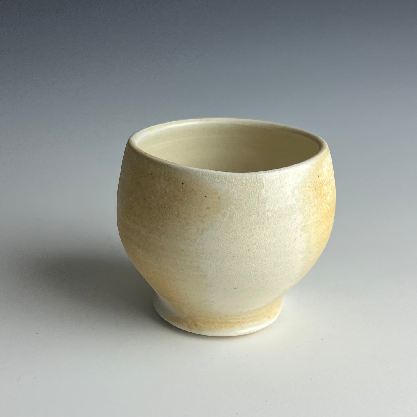 Porcelain wine cup or tea bowl
