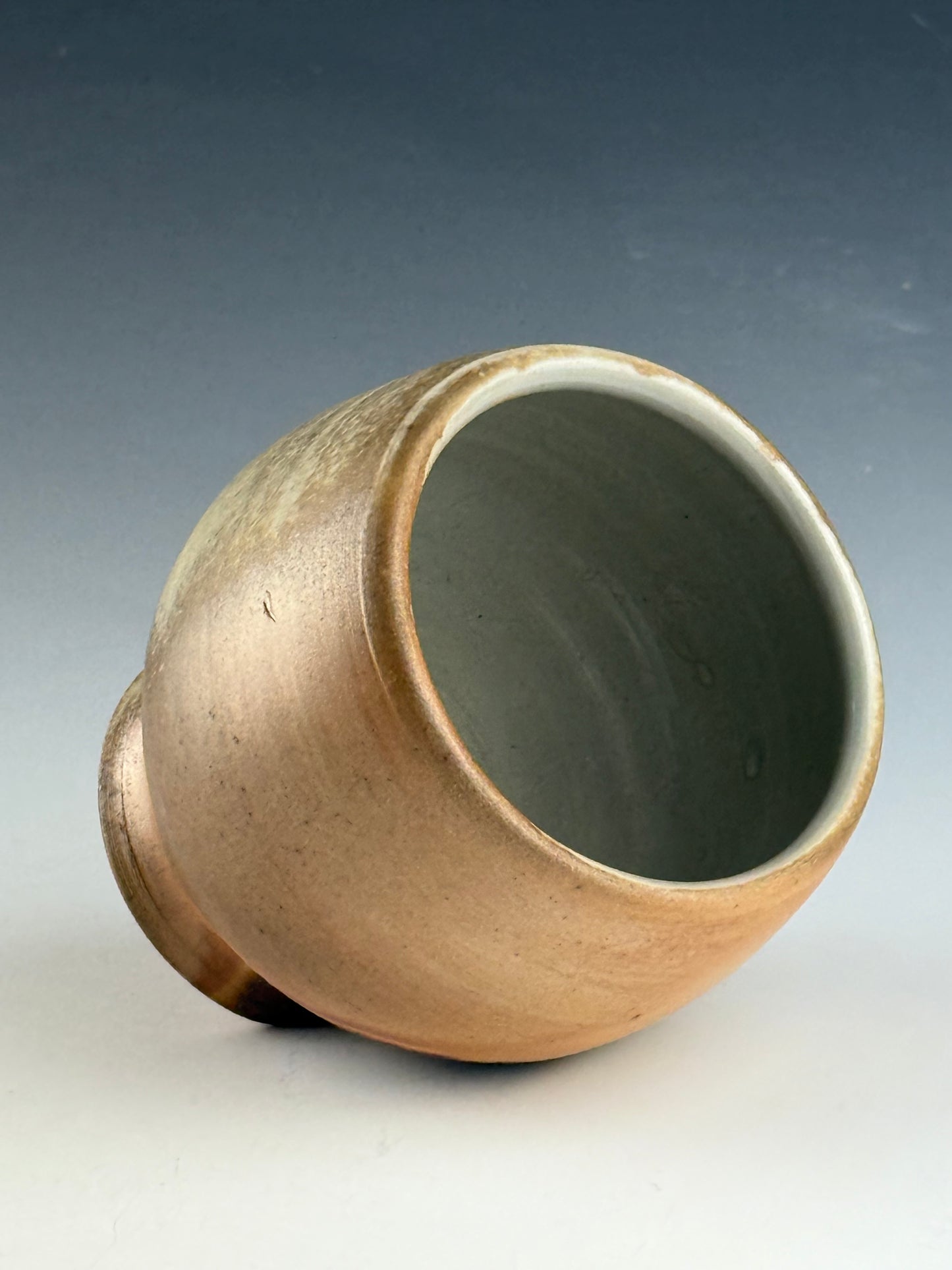 Iron stained cup for wine or tea
