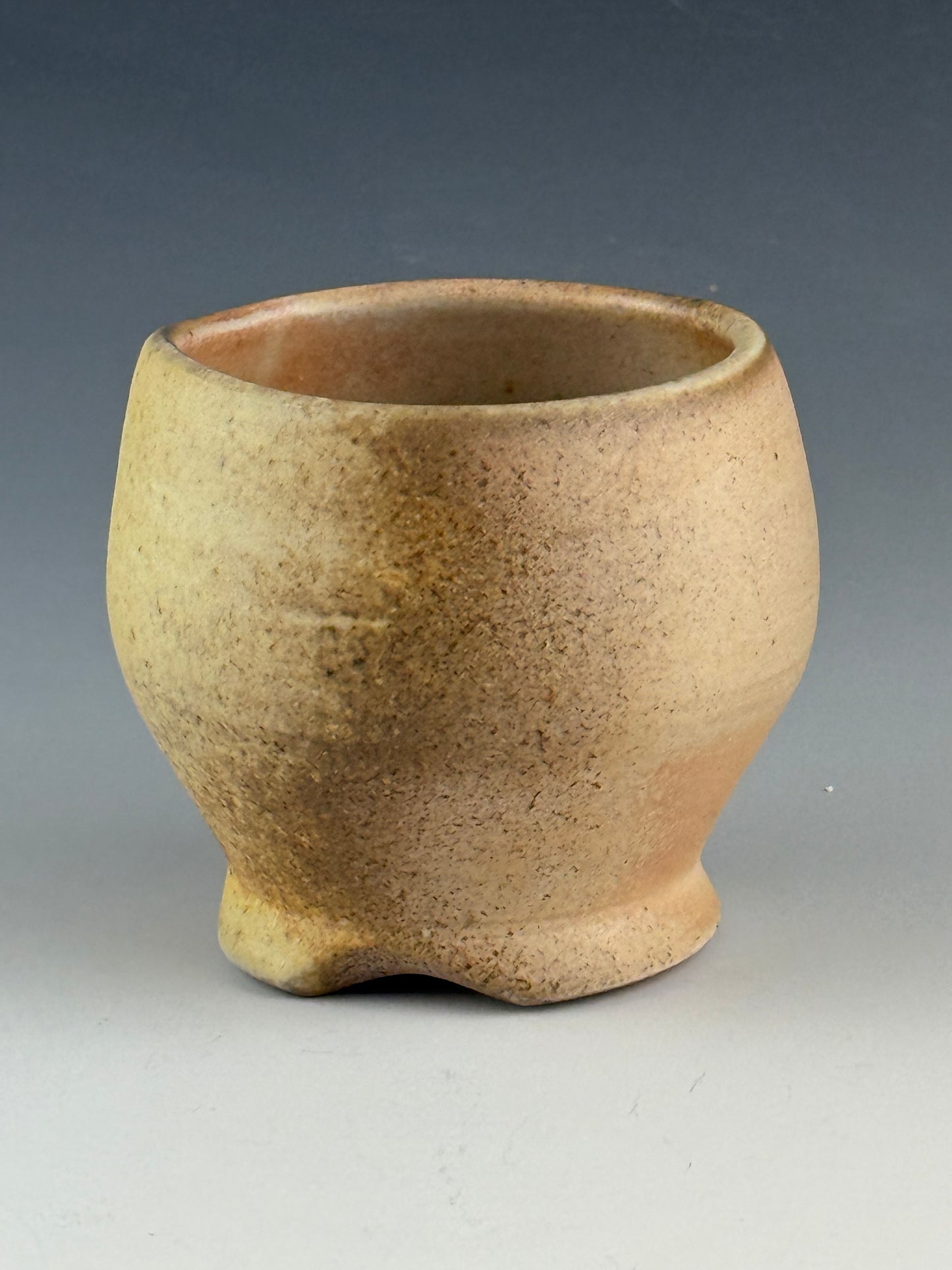 Iron stained cup for wine or tea