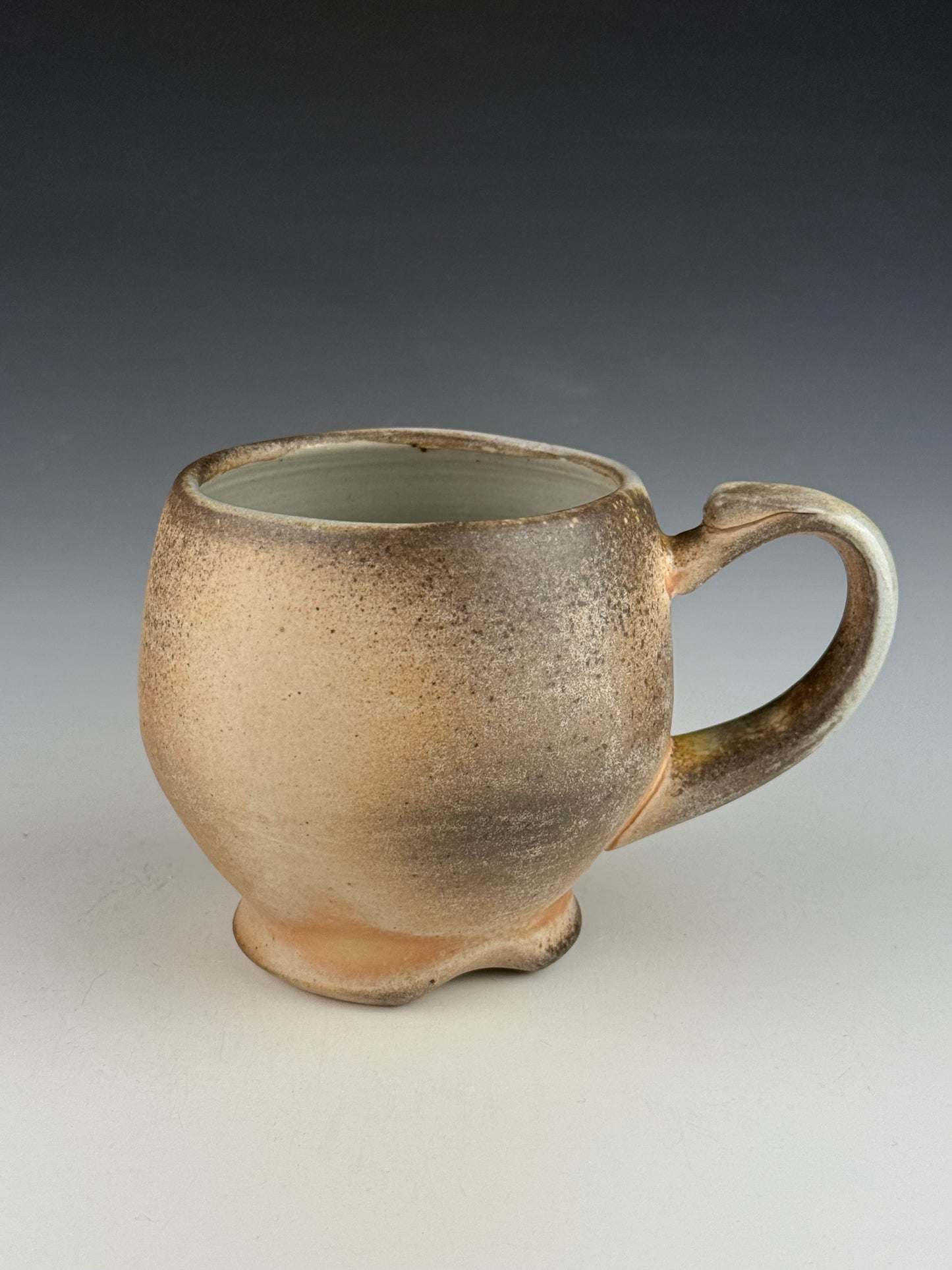 Happy bellied mug