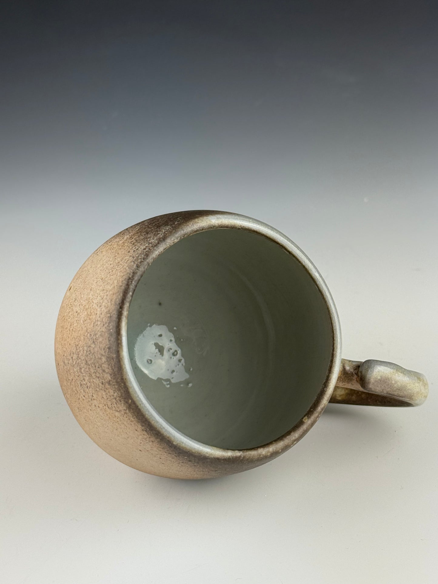 Happy bellied mug