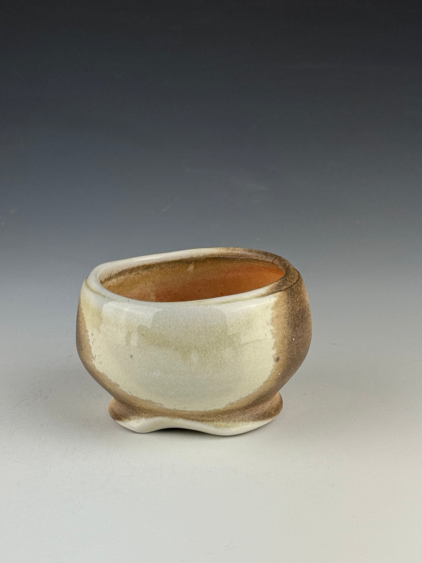 Carved lil bowl
