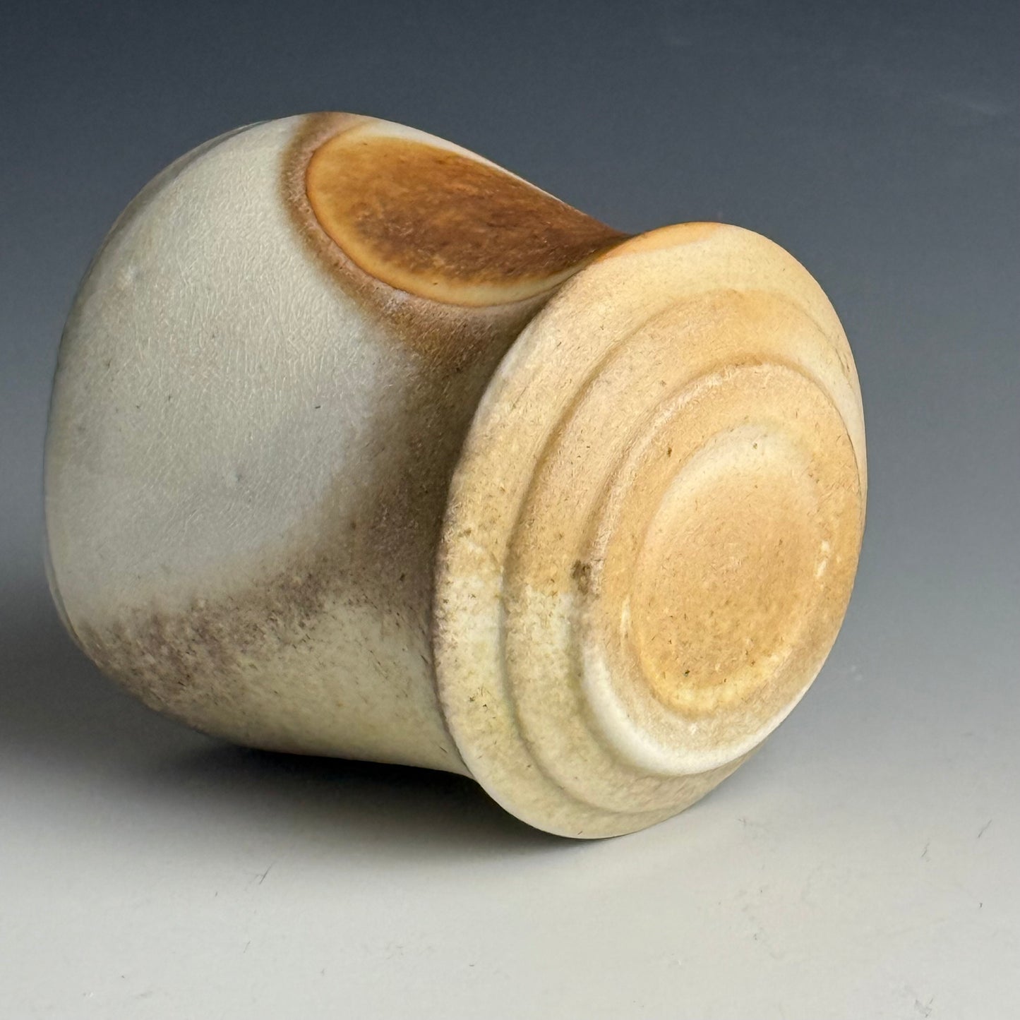 Side-fired cocktail cup