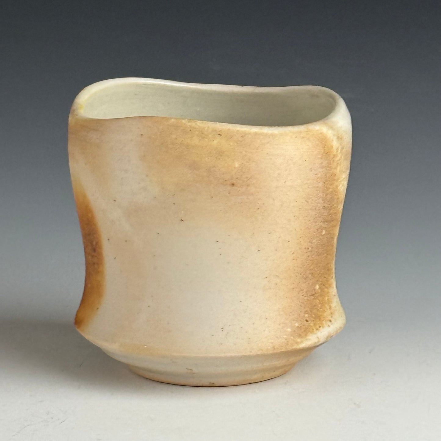 Side-fired cocktail cup