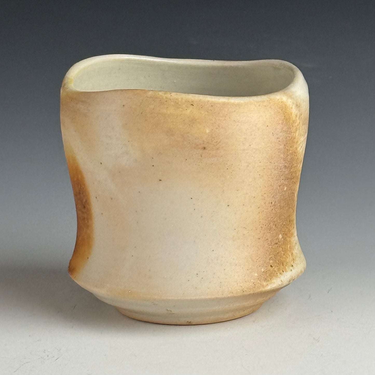Side-fired cocktail cup