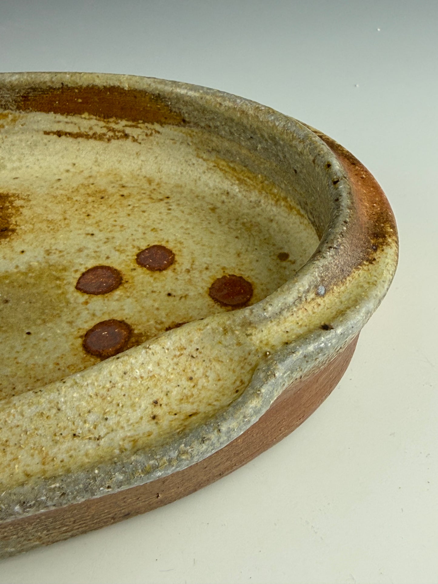 Oval serving dish