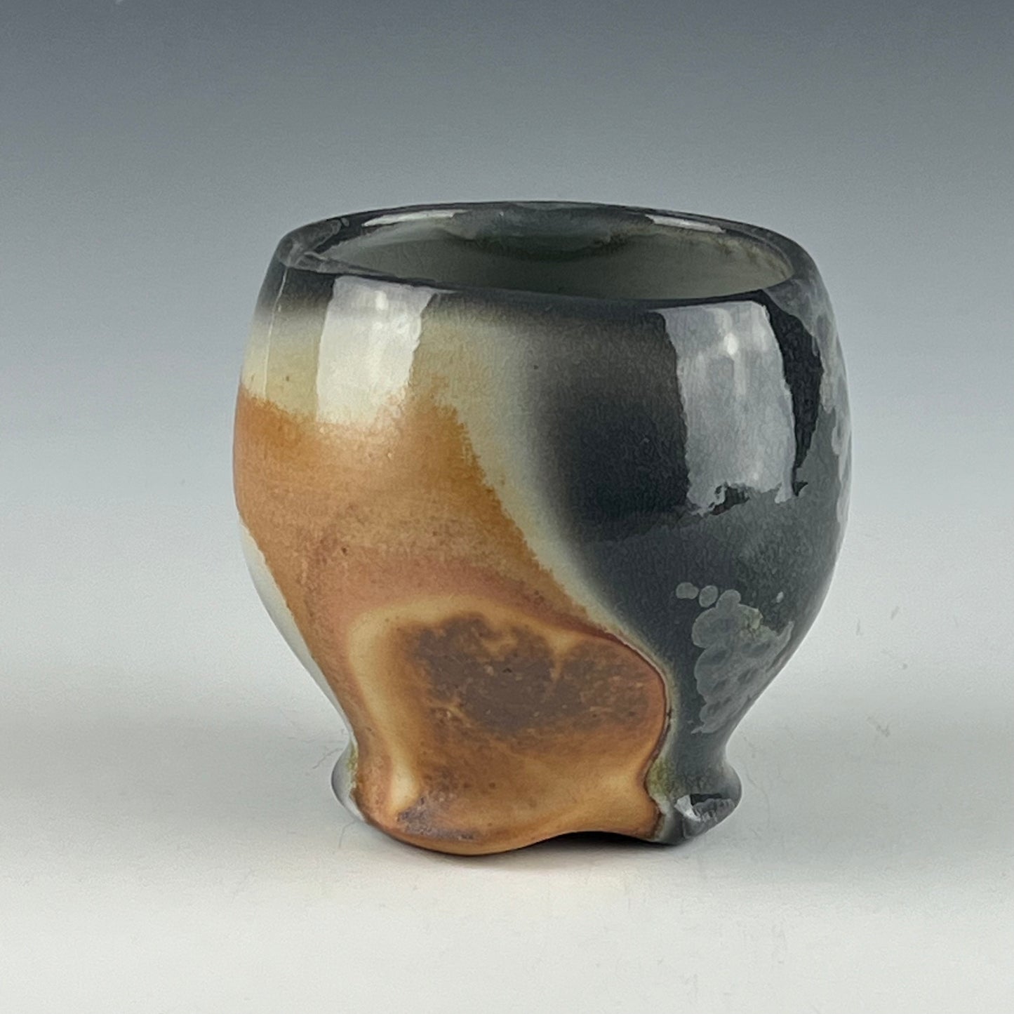 Porcelain wine cup or tea bowl