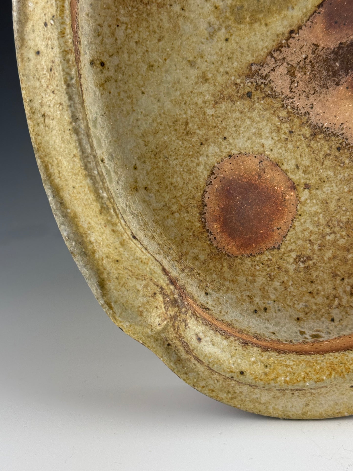 Oval serving dish