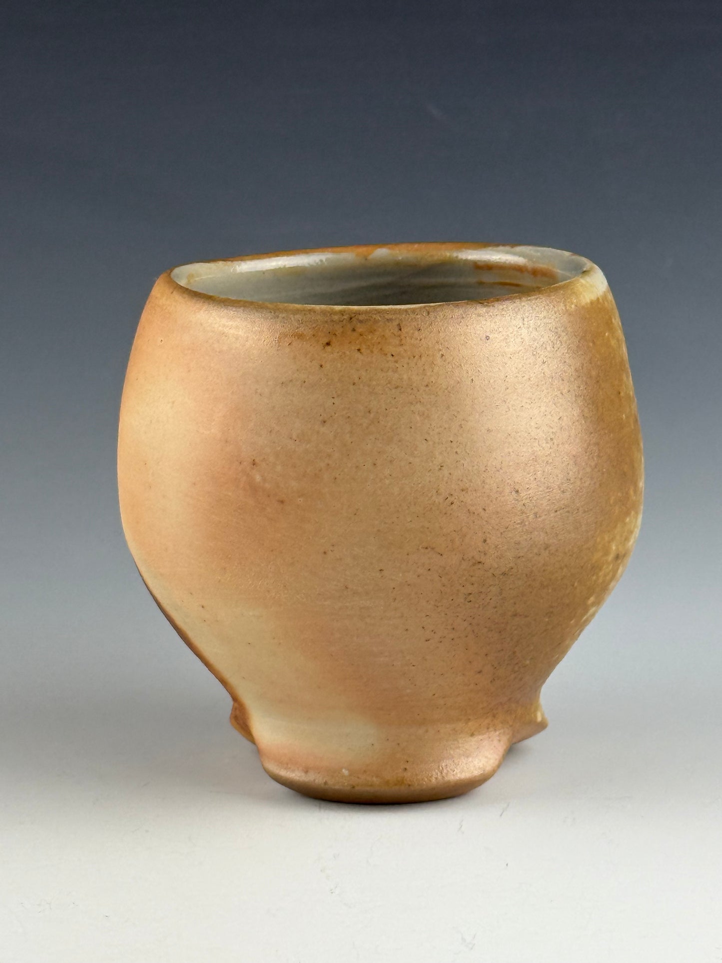 Iron stained cup for wine or tea