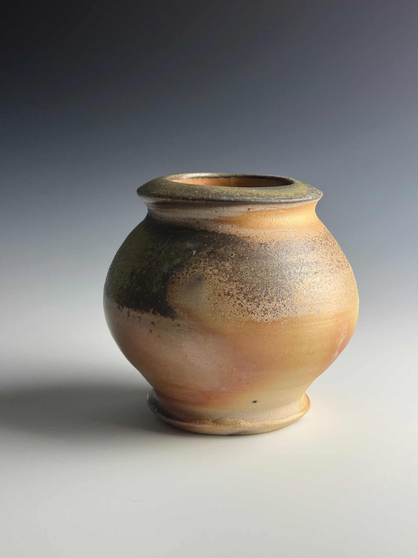 Vase with lovely flash and ash!