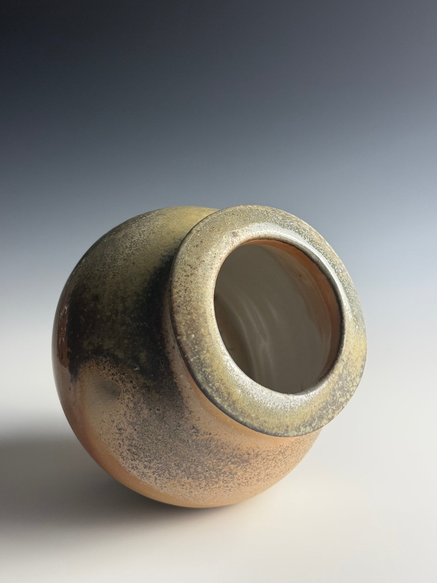 Vase with lovely flash and ash!