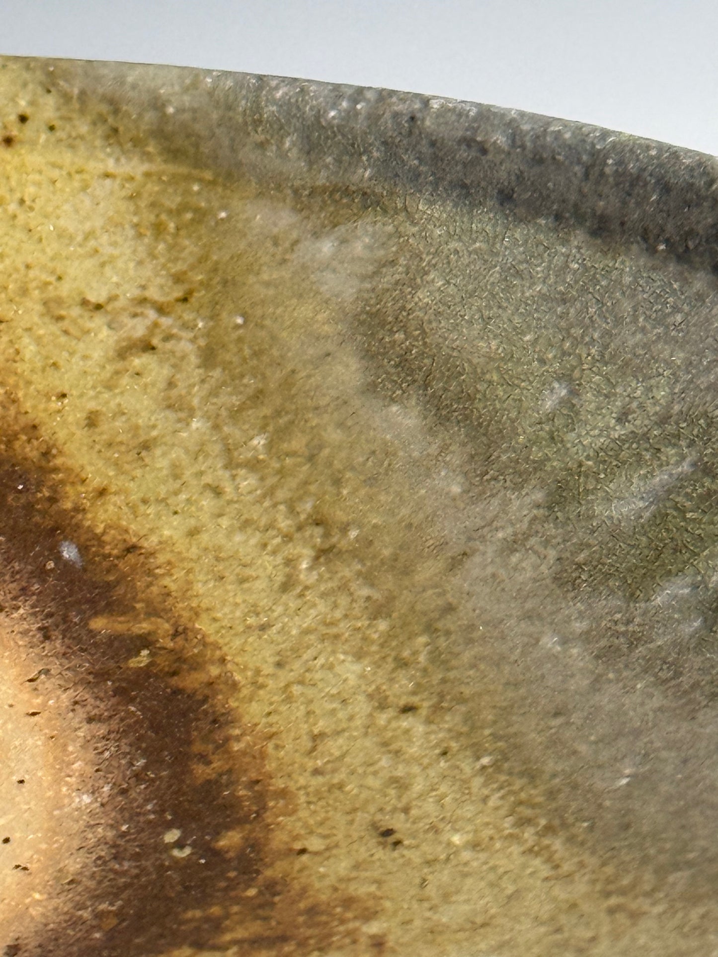 Undulating serving bowl